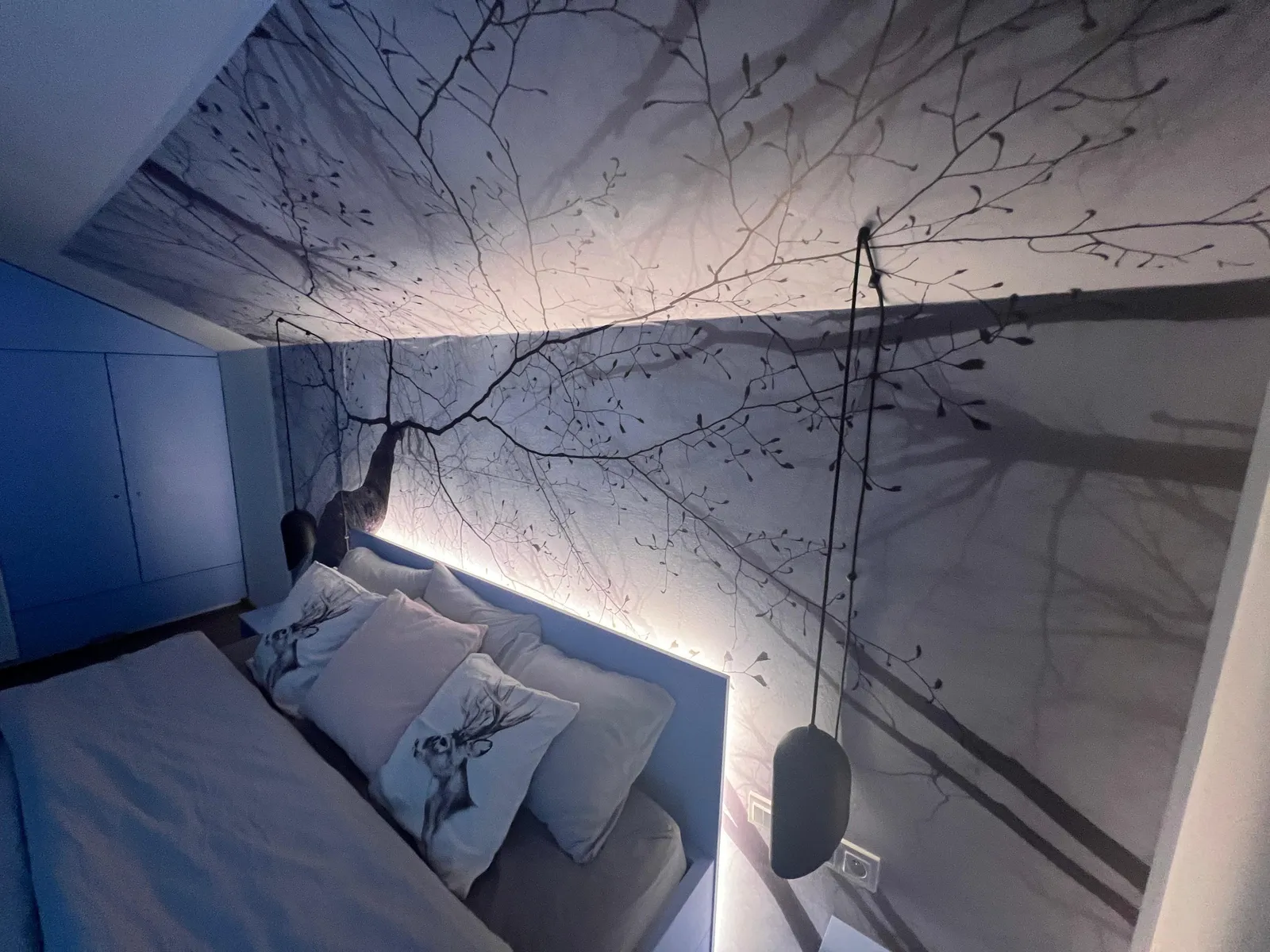 Blue room — wall mural detail