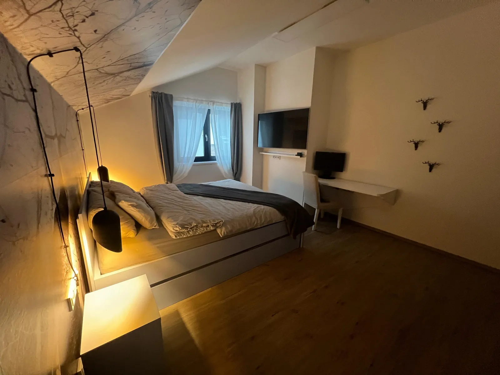 Green room — bed and work corner